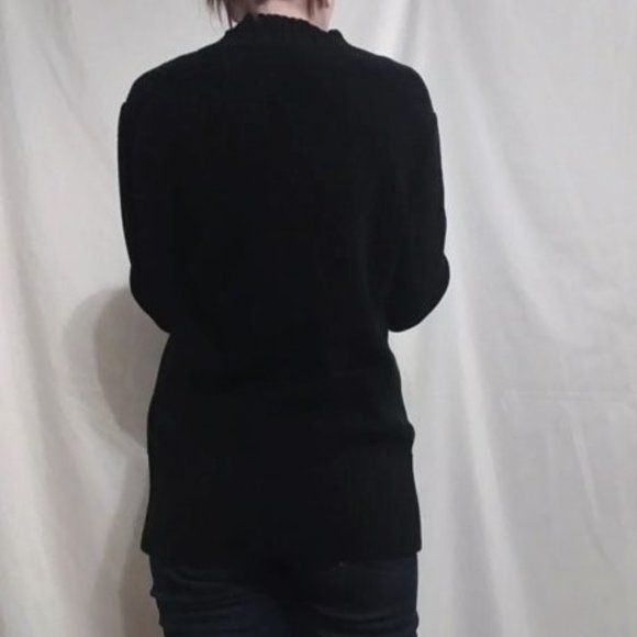 Deep V NYCo Sweater - Picture 5 of 10